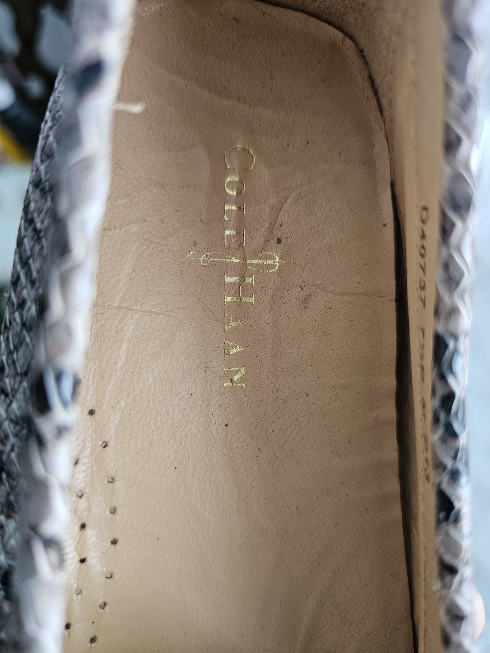 Cole Haan Snakeskin Print Leather Loafer Flats Slip On Round Toe Women 7.5 - Picture 3 of 9